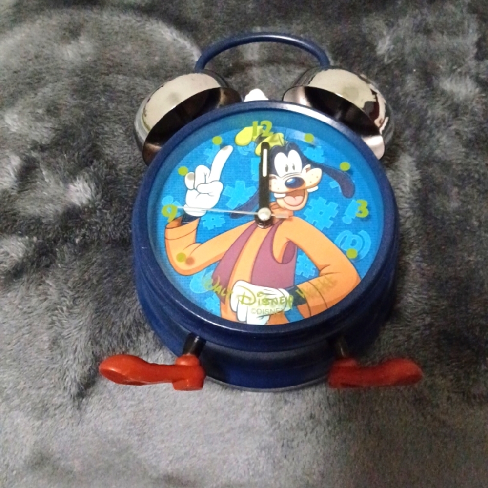 Walt Disney World Goofy Alarm Clock